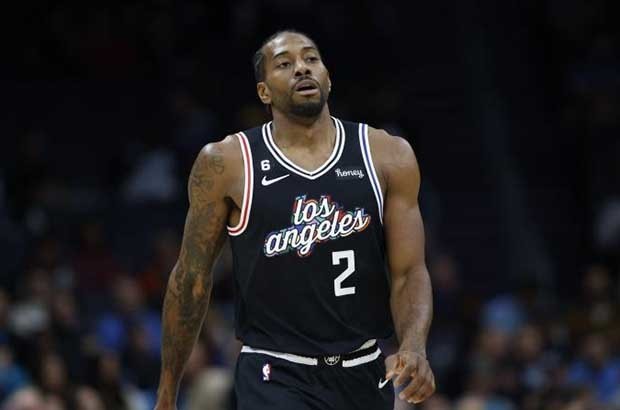 欧足联谈迪亚斯红牌：与对手腿部有强烈不合理接触，危及安全（欧足联回应迪亚斯红牌：对手腿部遭过度不当接触，存在安全风险）