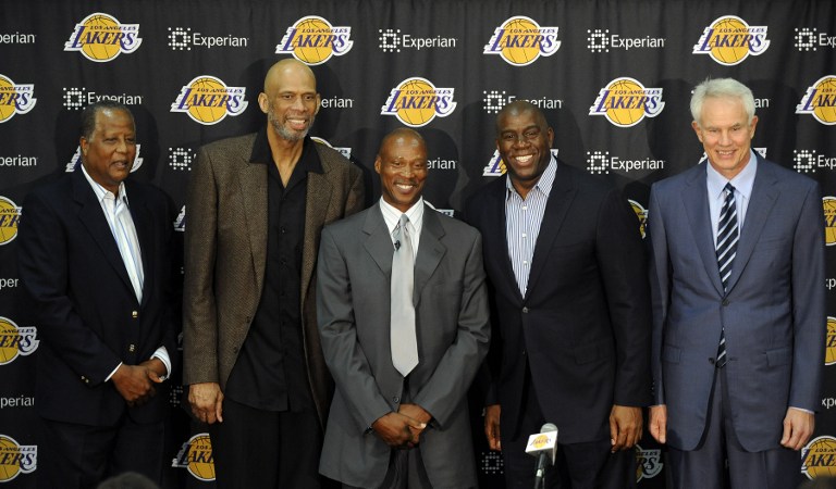 伊斯科：没想到贝蒂斯会这样宣布续约，这真是一个惊喜（伊斯科：贝蒂斯如此官宣续约，意外之余更觉惊喜）