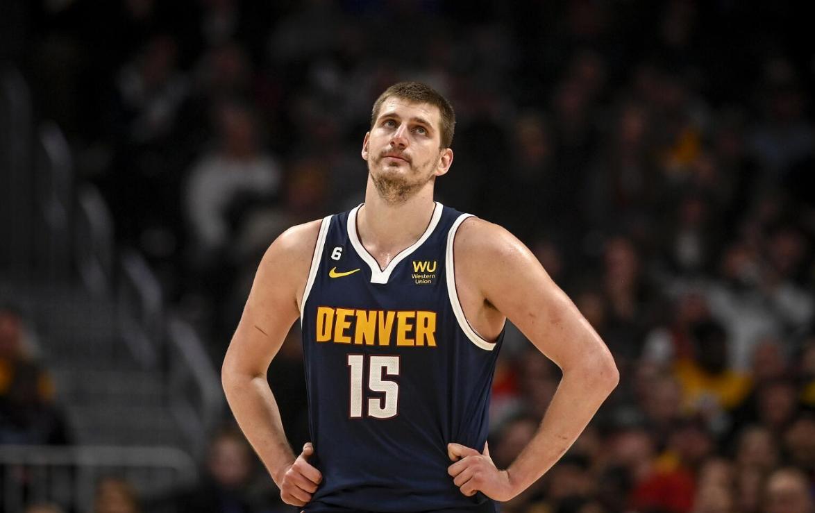 勇士内线防守改善，篮板率提升（勇士内线防守升级，篮板率上扬）