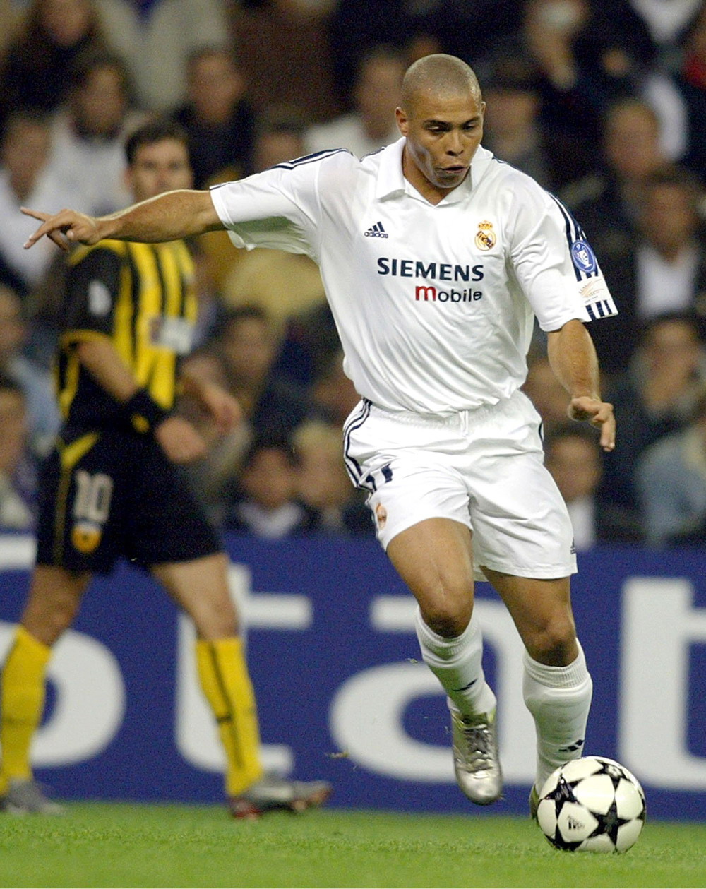 拜仁官方：2026年传奇杯将于明年1月18日举行，拉姆任教练（拜仁官宣：2026传奇杯定于明年1月18日举行，拉姆担任教练）