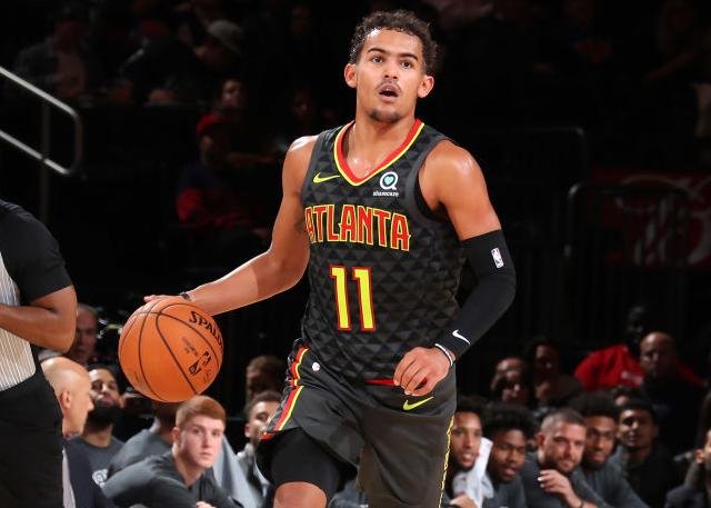 足球足球天才少年迎来国家队首秀，全场最佳（足坛天才少年国家队处子秀，荣膺全场最佳）