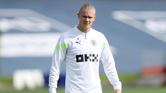 巧了，恰尔汗奥卢上次和这次罚丢点球都在意甲第12轮第74分钟（巧合再现：恰尔汗奥卢两次点球失手均在意甲第12轮第74分钟）