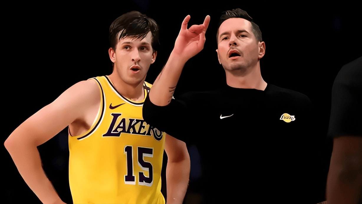 弗莱肯：曼城的阵容确实令人意外；我们配得上这三分（弗莱肯：曼城阵容出人意料，我们理应带走三分）