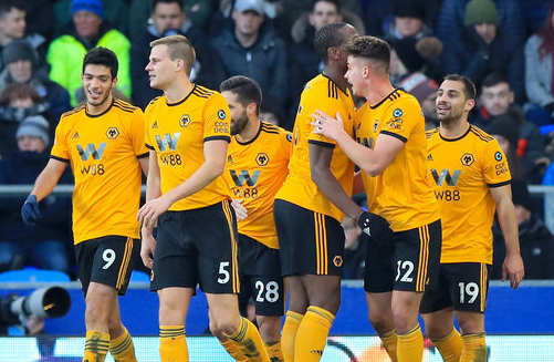 梁民革：本赛季目标是至少打进10球；我希望尽快回归热刺（梁民革：本季冲击两位数进球，期盼早日重返热刺）