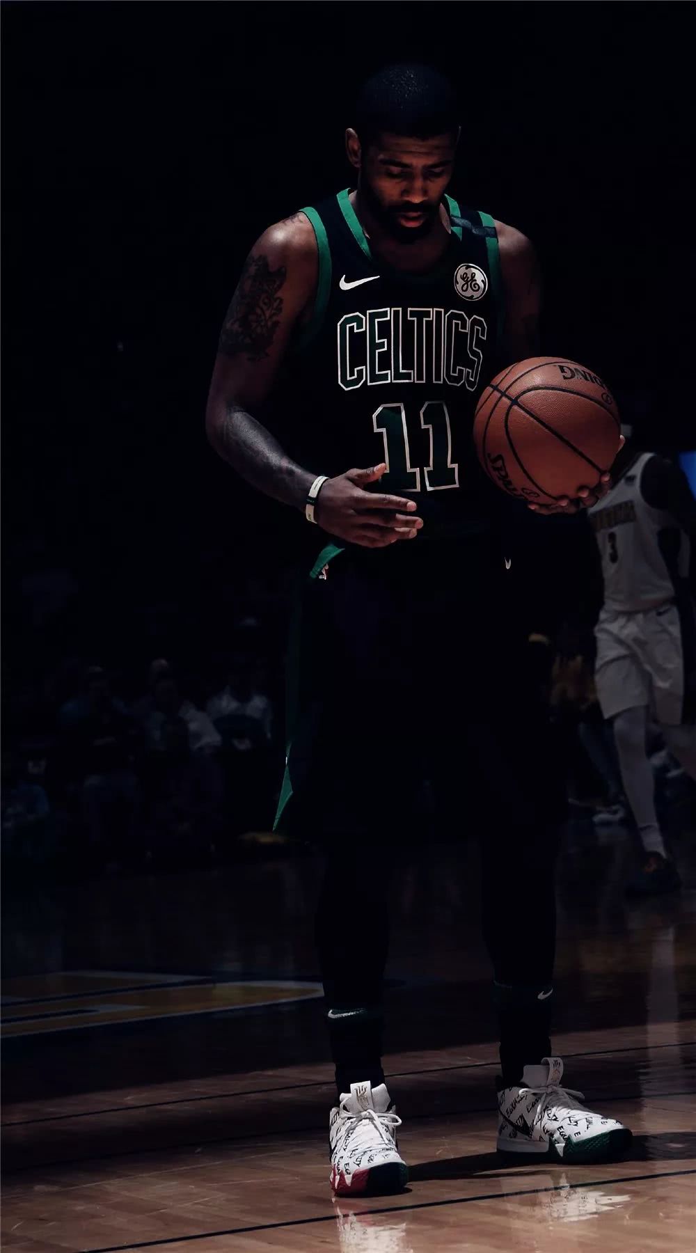 斯帅：为什么换下伊尔迪兹？我换上的是转会费5000万的奥蓬达（斯帅解释换人：伊尔迪兹下场，我派上转会费5000万的奥蓬达）