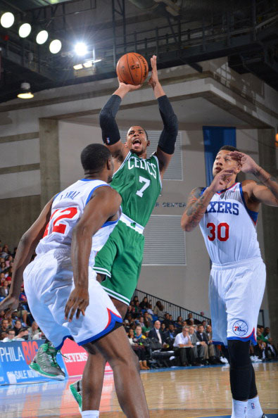 安帅：谈内马尔就像谈其他球员一样，我不欠任何人任何东西（安切洛蒂：讨论内马尔与其他球员无异，我不欠任何人任何东西）